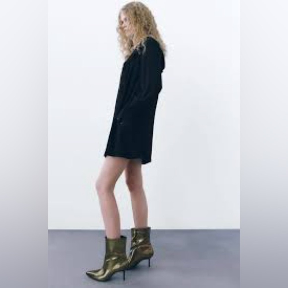 Zara RUFFLED PINTUCK Black MINI DRESS Size L NWOT - Picture 4 of 10